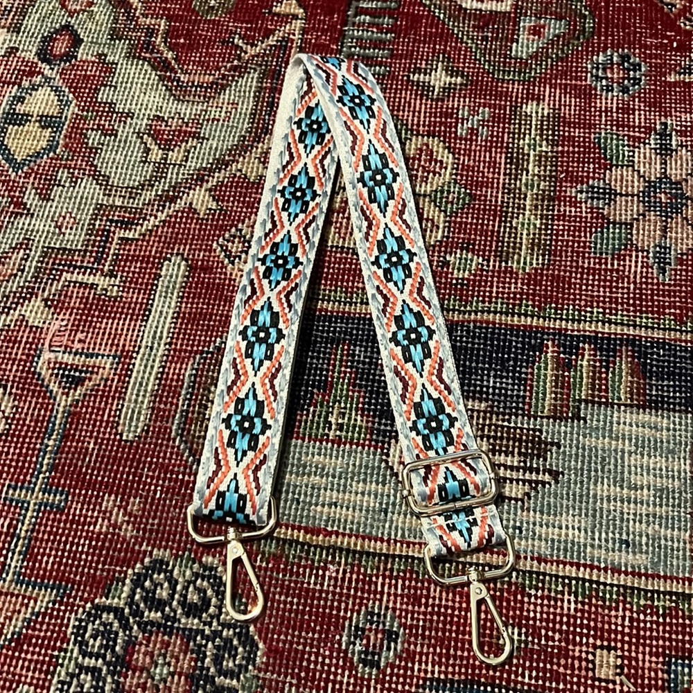 Embroidered handbag strap